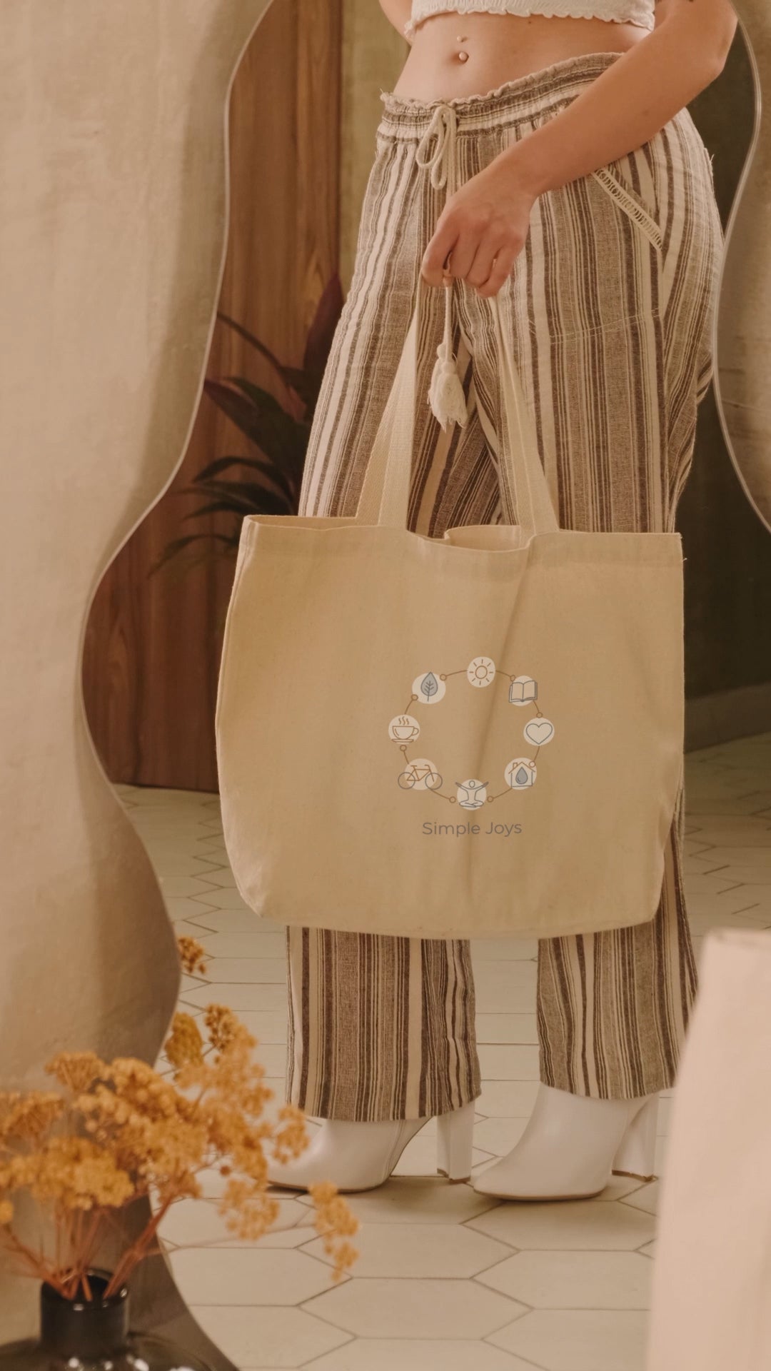 minimalist line art tote bag